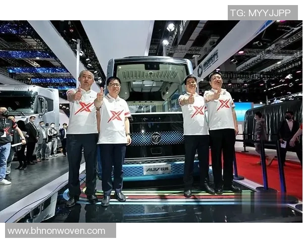 上海乒乓球队加速变革引发热议新策略助力竞技水平提升 上海乒乓球队加速变革引发热议新策略助力竞技水平提升