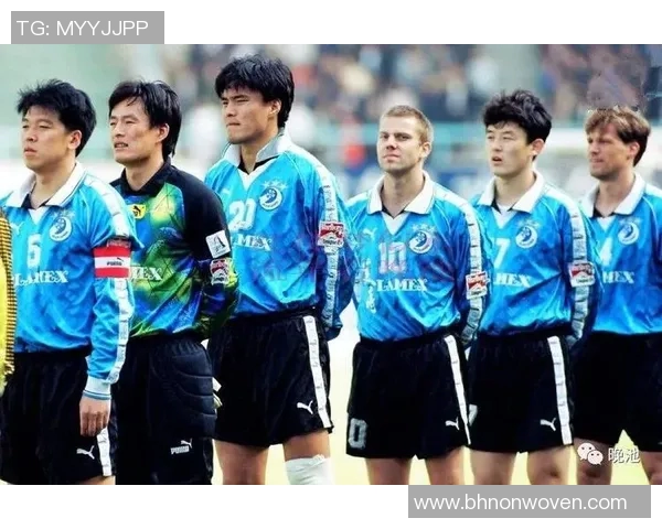 足球明星徐弘的职业生涯与成就全景解析 足球明星徐弘的职业生涯与成就全景解析