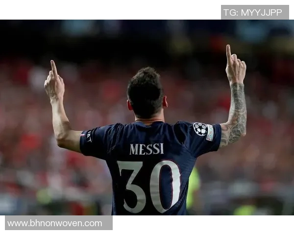 足球明星进球庆祝方式大揭秘各具特色的庆祝动作背后的故事与意义 足球明星进球庆祝方式大揭秘各具特色的庆祝动作背后的故事与意义