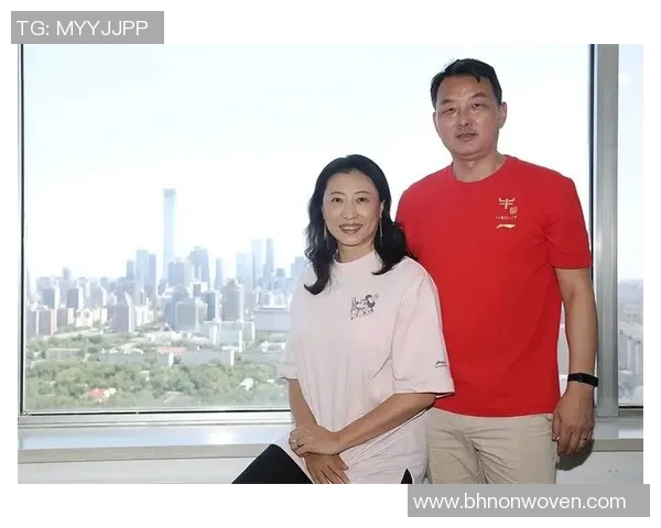 黄静专访：从青涩球员到羽毛球传奇的成长之路回顾